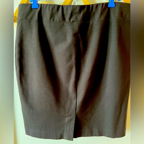 J Jill ponte pencil skirt  Dark Brown size M. - Picture 2 of 3
